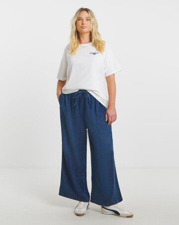 White Saint Tropez Back Graphic T-Shirt