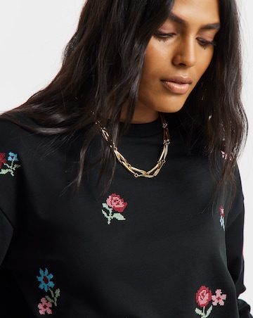 Black Cross Stitch Embroidered Sweatshirt