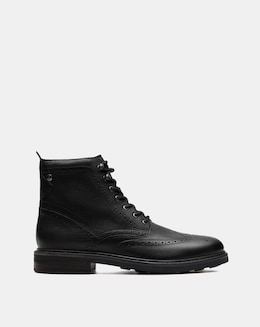 Clarks Newford Lacebt Boots - Black Leather