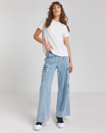 White Crew Neck T-Shirt