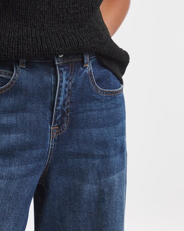 Mid Wash Barrel Jean