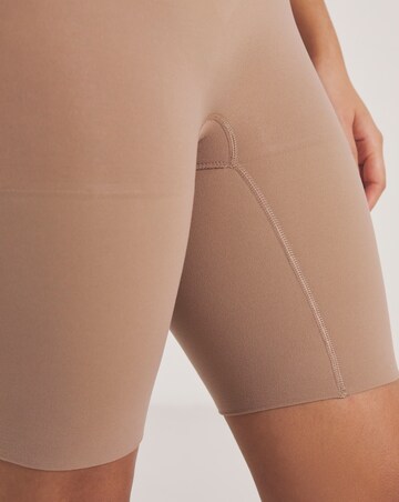 Spanx Everyday Seamless Medium Control High Waist Shorts