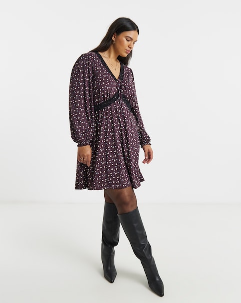 Ditsy Floral Jersey Lace Trim Skater Dress
