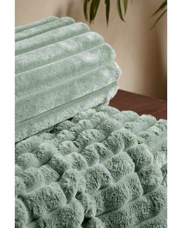 Catherine Lansfield Cosy Ribbed Throw