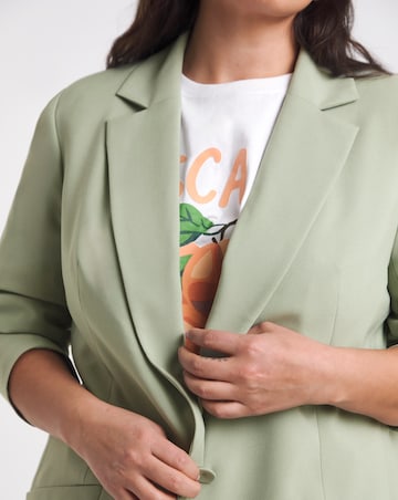 Single Breasted Blazer