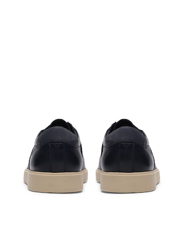 Clarks Lockford Lace Shoes - Navy