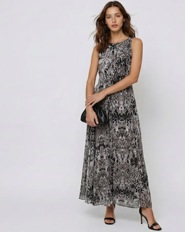 Religion Dress