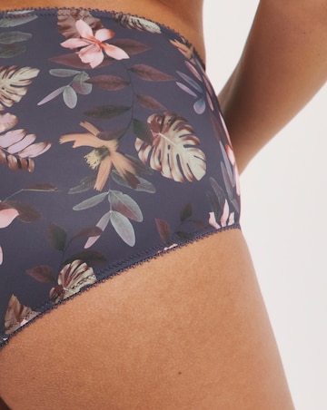 Goddess Kayla Full Fit Knicker Utopia