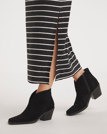 Alma V Cut Western Ankle Boots Wide Fit