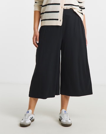 Black V/E Wide Leg Culottes
