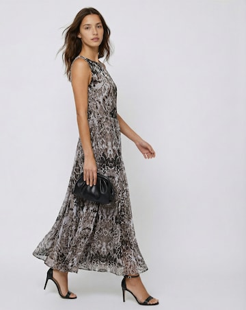 Religion Dress