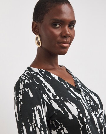 Mono Print Wrap Bubble Hem Long Seeve Top