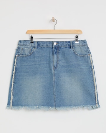 Light Wash Frayed Hem Denim Mini Skirt