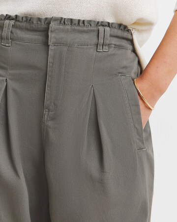 Pleat Front Cotton Chino