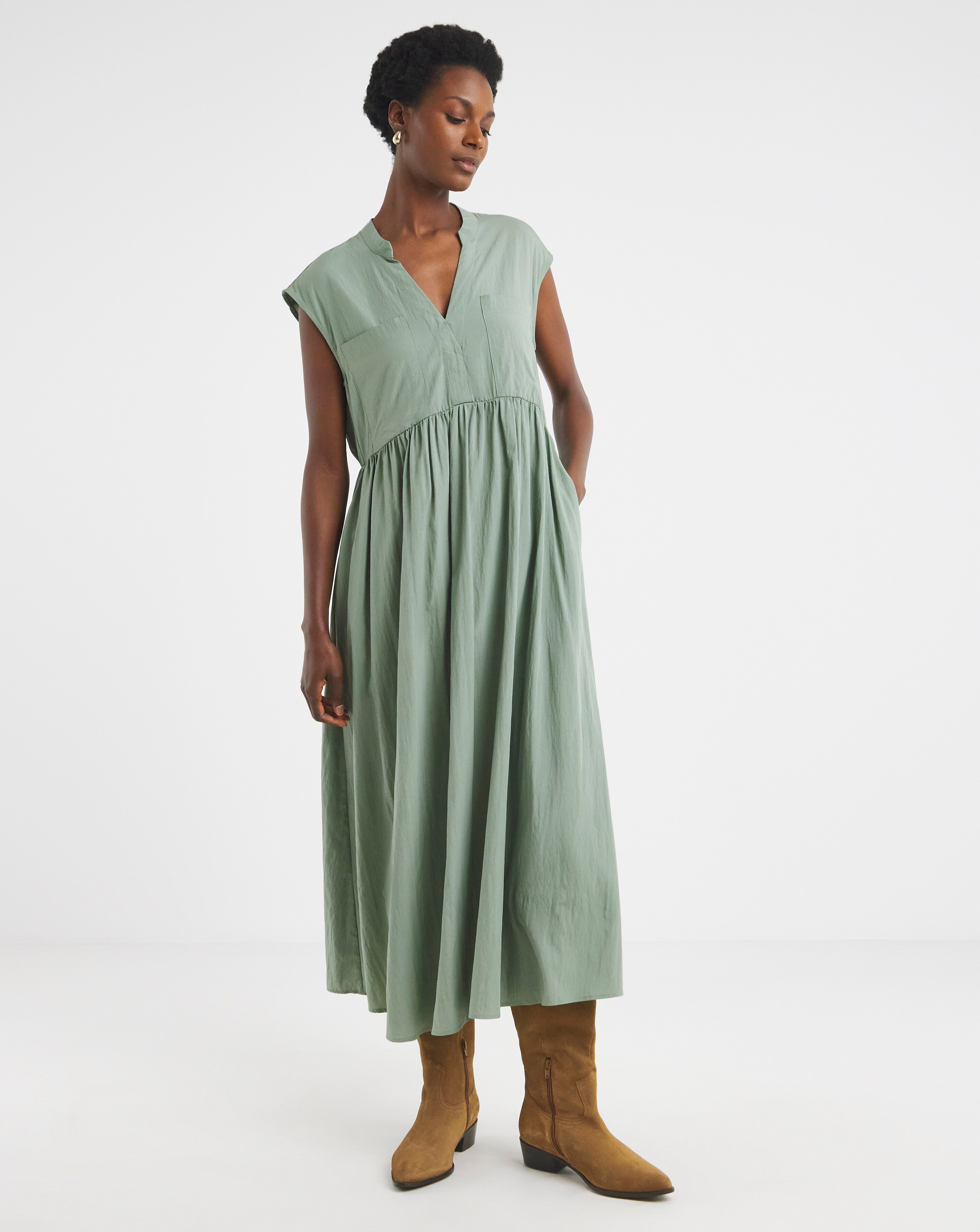 Utility Pocket Detail Maxi Dress