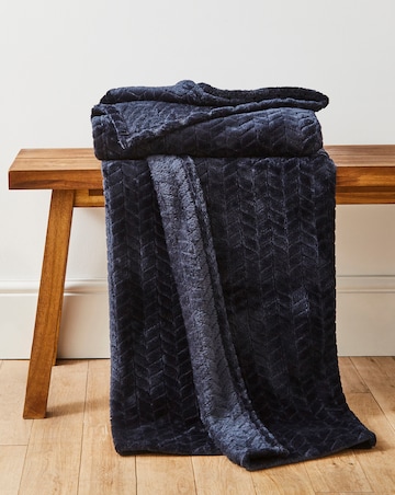 Embossed Jacquard Fleece Throw