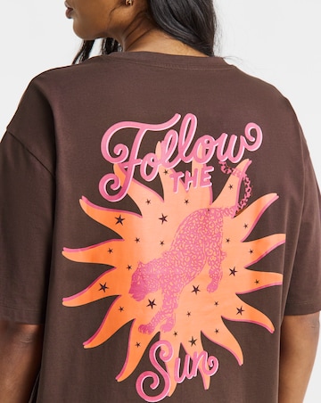 Chocolate Follow The Sun Graphic T-Shirt