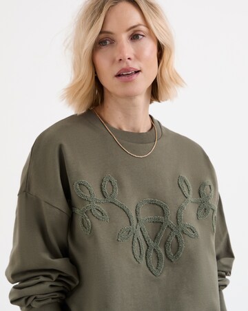 Placement Applique Sweatshirt