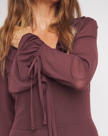 Mesh Ruffle Detail Maxi Dress