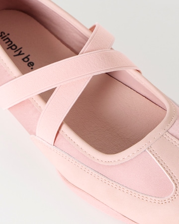 Vesper Balleria Trainers - Wide Fit (E)