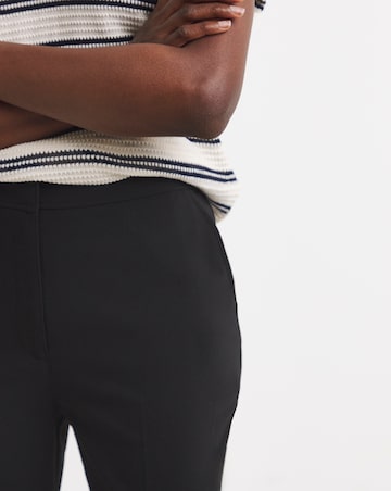 Black Capri Cropped Trousers