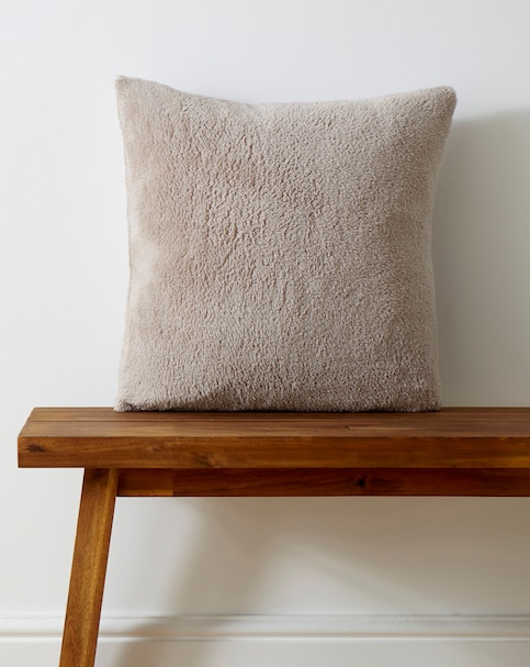 Cuddle Fleece Cushion - Natural
