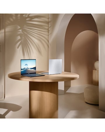 ASUS Zenbook 14 OLED UX3405CA 14in Intel Core Ultra 9 32GB 1TB Touchscreen