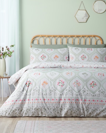Catherine Lansfield Cameo Floral Duvet Cover Set