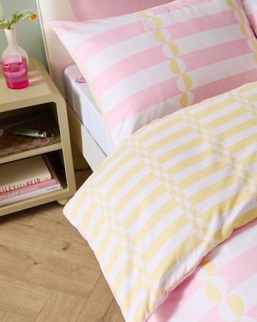 Lottie Reversible Soft Touch Duvet Cover Set