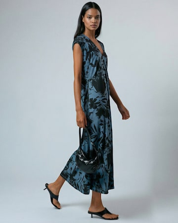 Religion Dress