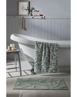 Dreams and Drapes Sandringham Towels