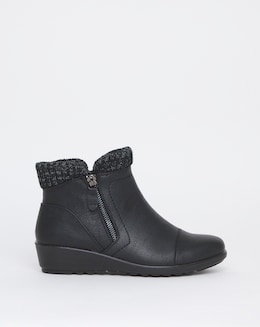 Cushion Walk Knitted Top Wedged Boots E Fit