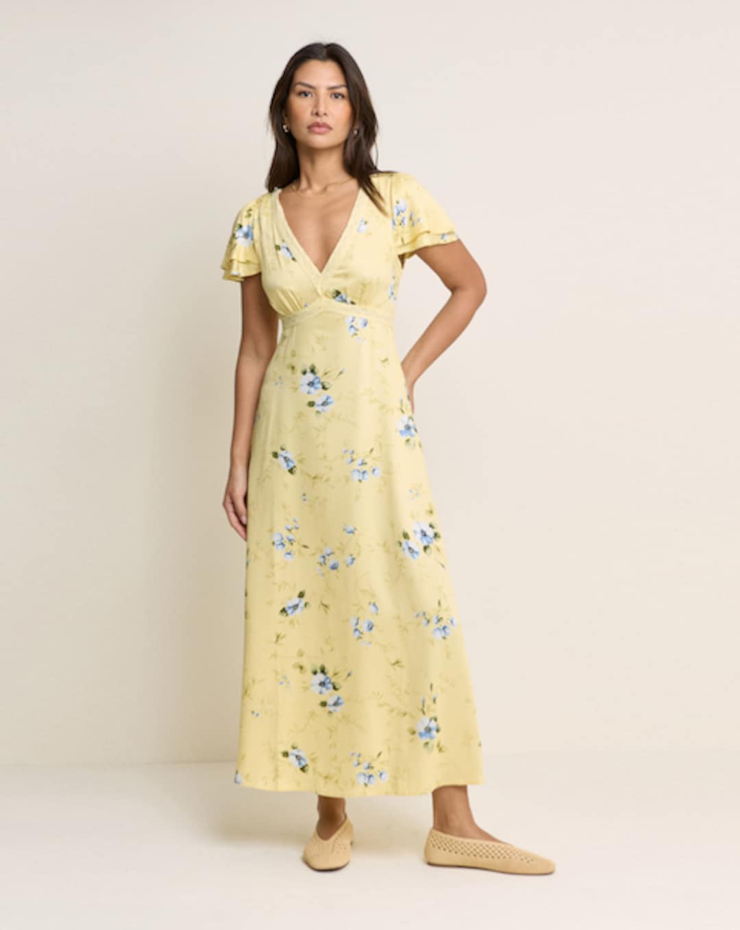 fashion world yellow dresses Aisha Fashion World Sheikha Sleeveless wedding dress main image 0