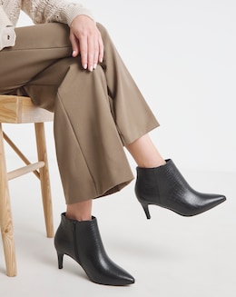 Cairns Kitten Heel Pointed Toe Ankle Boot - Extra Wide Fit (EEE)