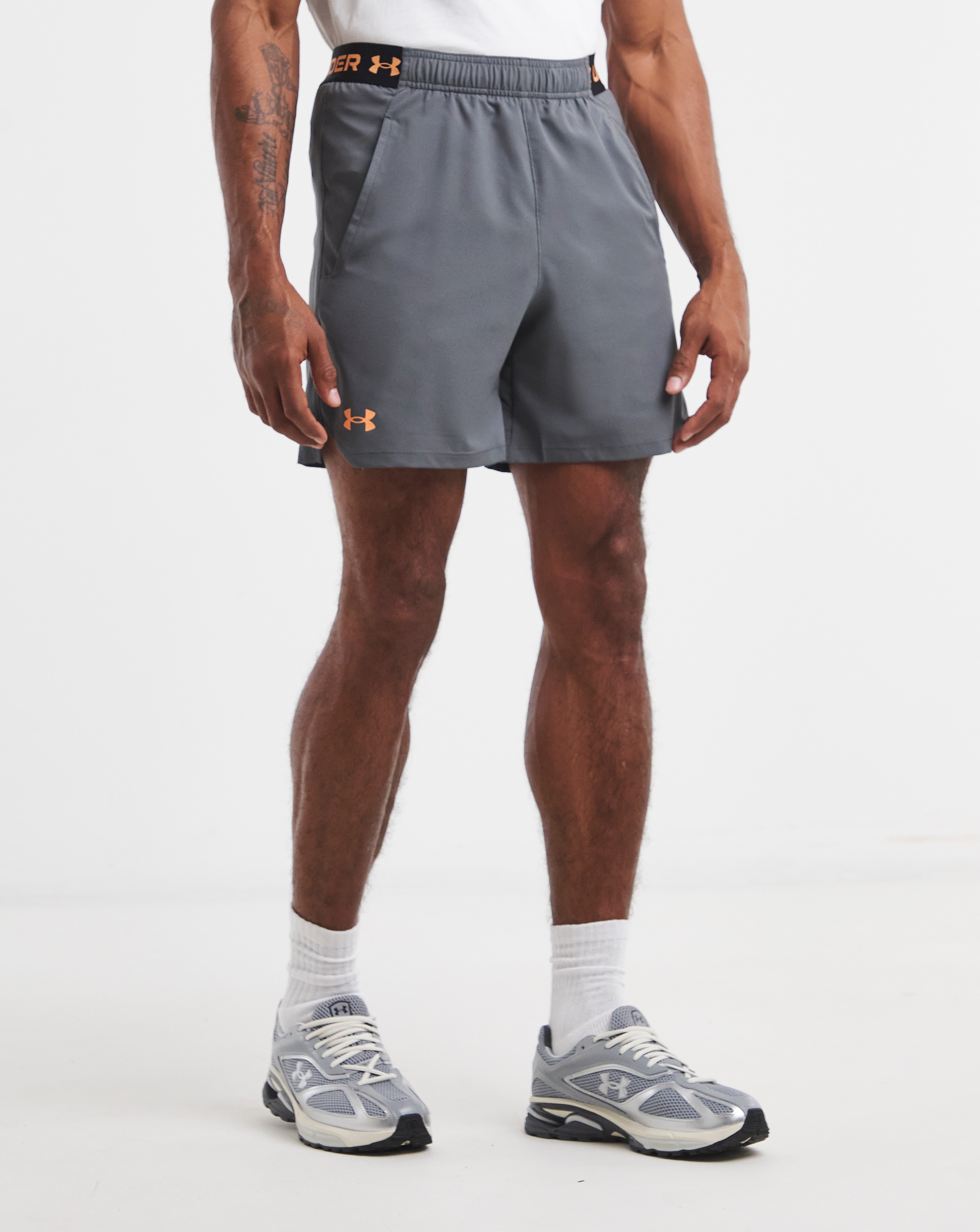 Under Armour Vanish Woven 6in Shorts