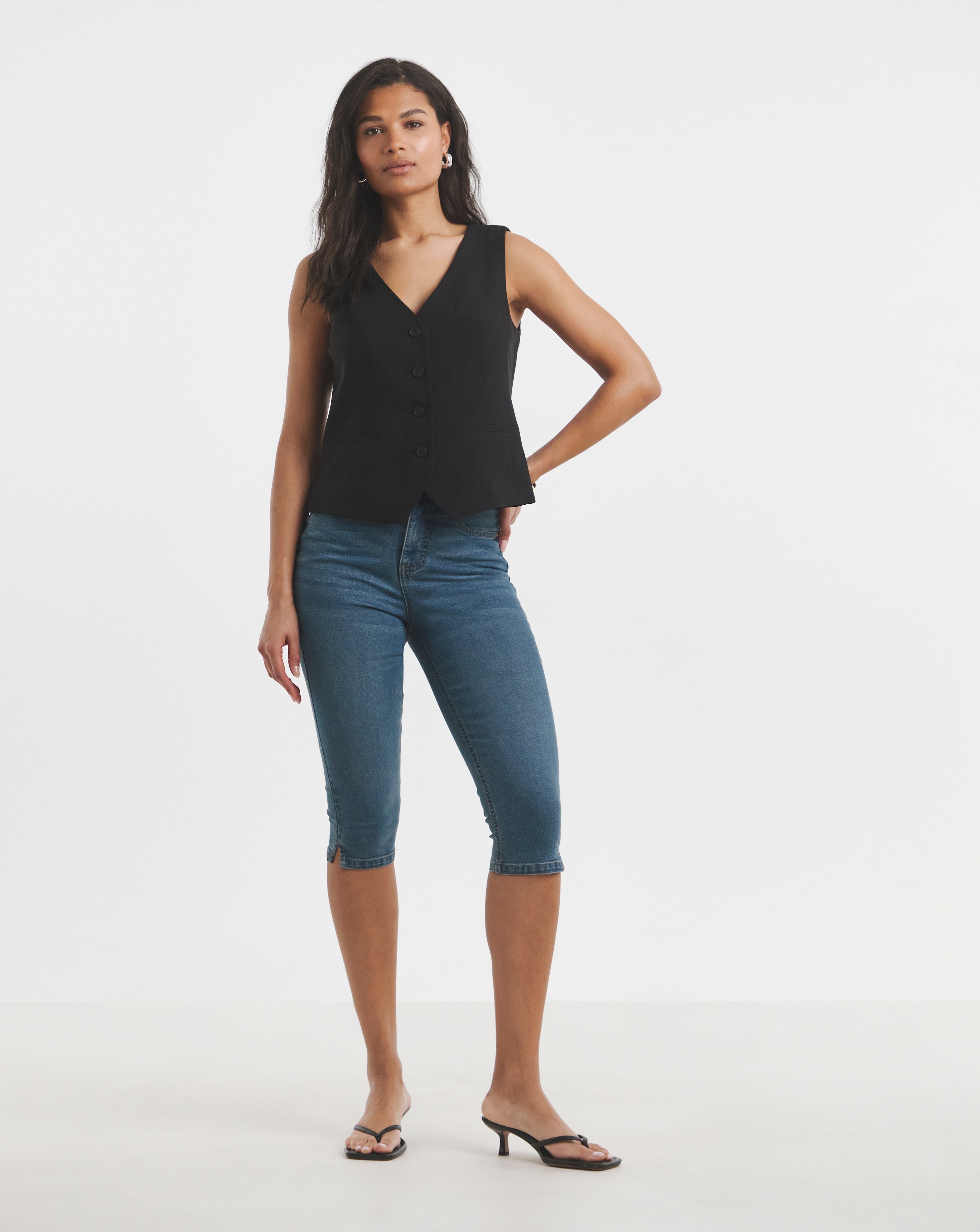 Mid Wash Stretch Denim Capri Jeans