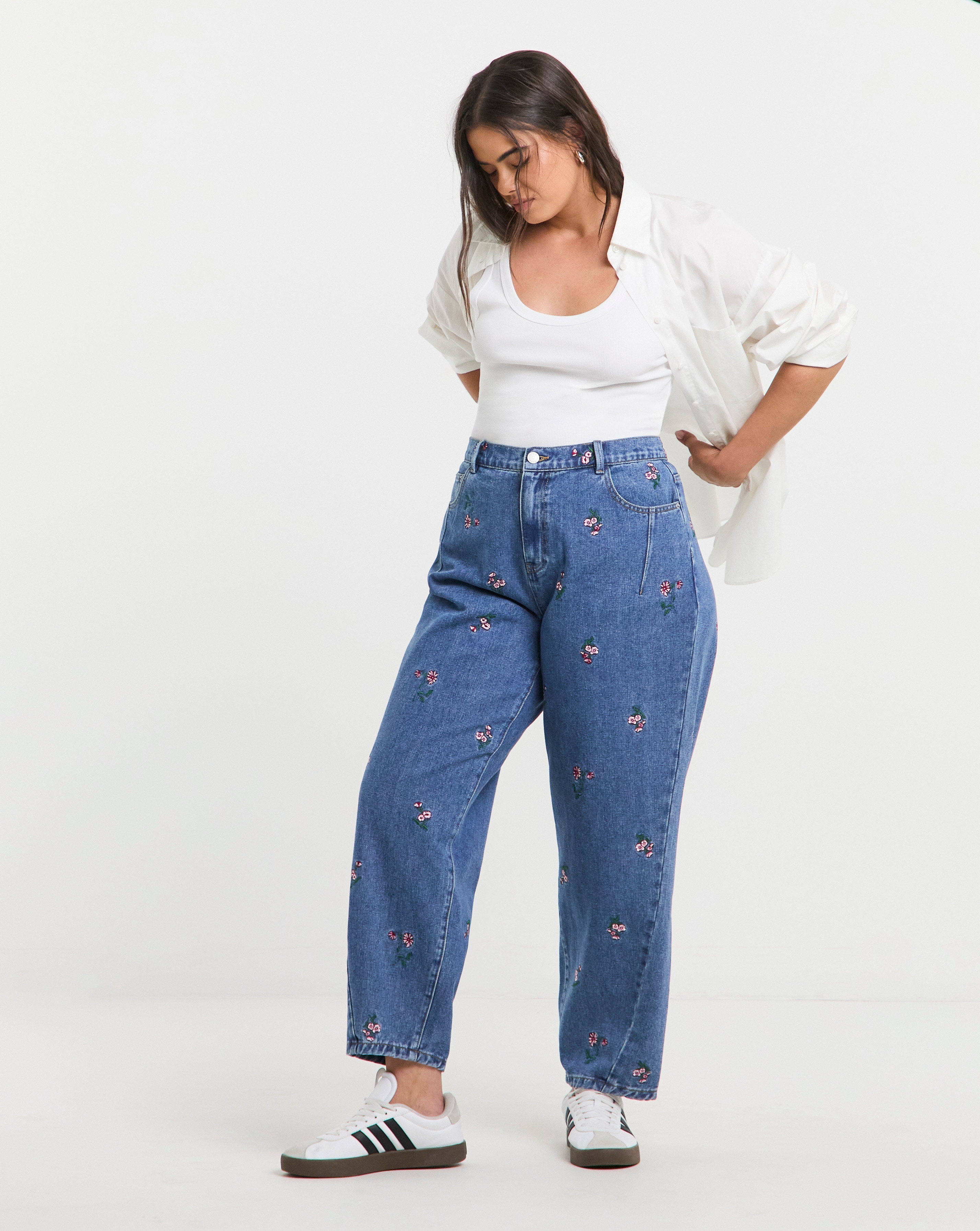 Mid Wash Floral Embroidered Barrel Jeans