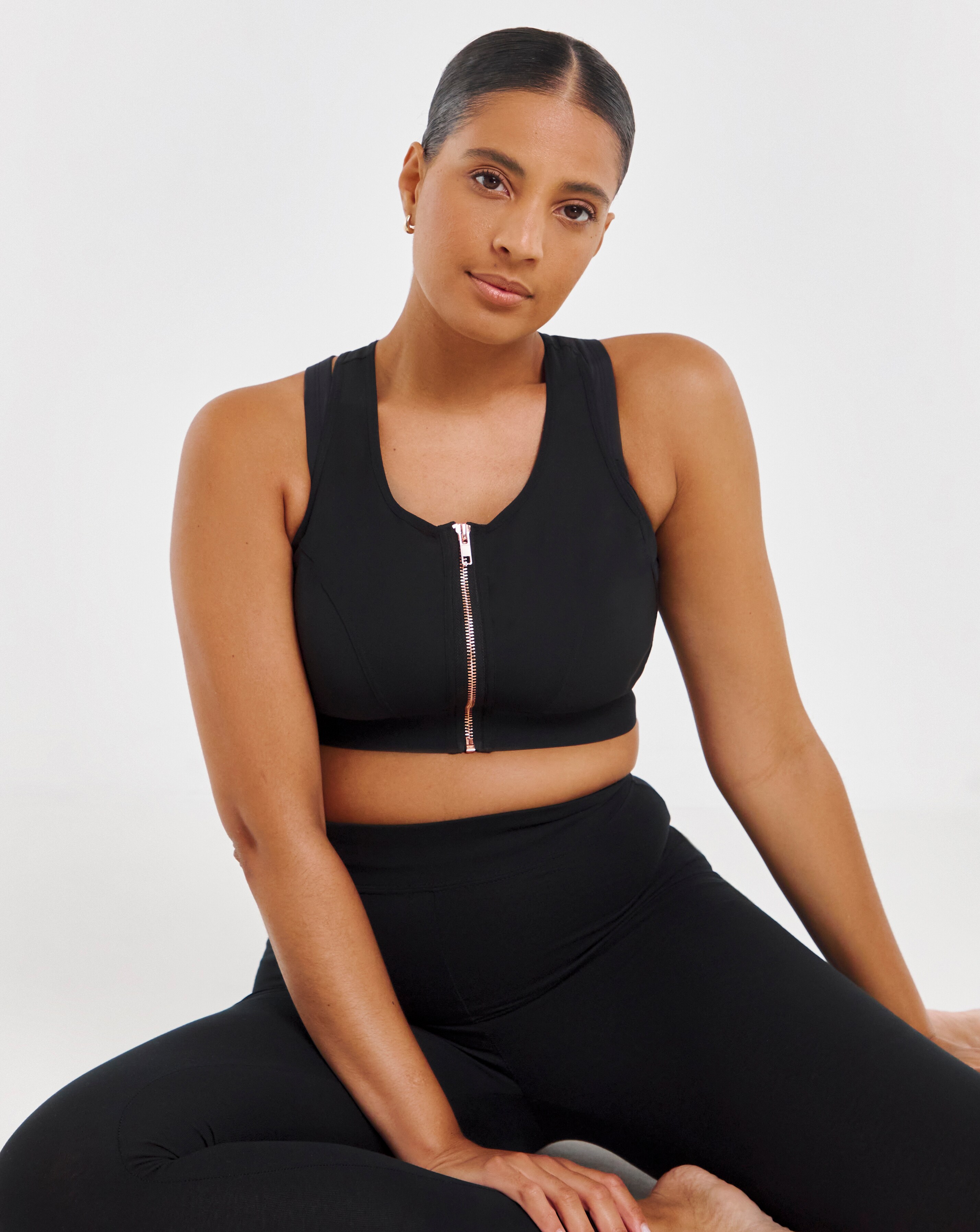 thumbnail image 2 of WANAYOU 3-Pack Women's Zip Front Sports Bra | Wireless, Post-Surgery & Yoga Bra | Solid Colors 2 of 6
