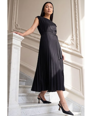 Roman Pleated Tie Waist Dress