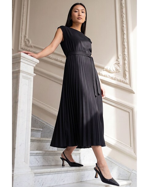 New In - Roman Pleated Tie Waist Dress