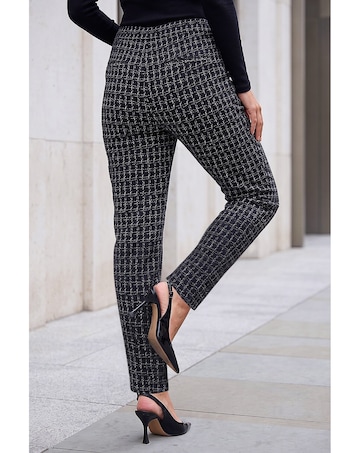 Roman Check Print Tapered Jogger