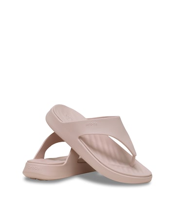 Crocs Quartz Getaway Triangle Flip - Standard Fit