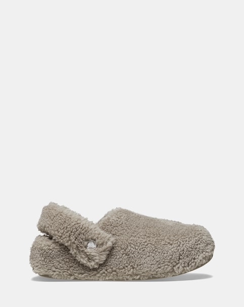 New In - Crocs Classic Cozzzy Slipper