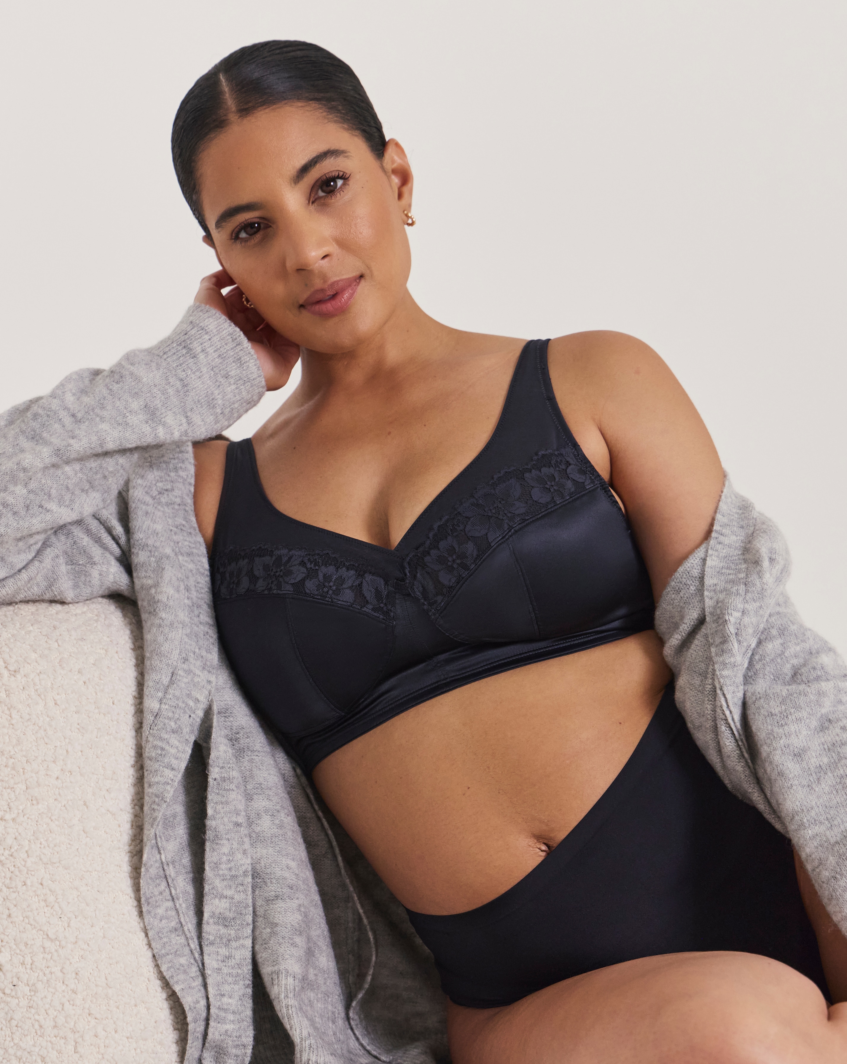 Dorina Classics Teagan Minimiser Bra Blk