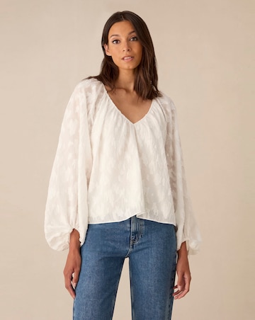 Ro&Zo White Leopard Jacquard Balloon Sleeve Top