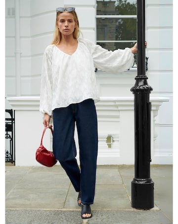 Ro&Zo White Leopard Jacquard Balloon Sleeve Top