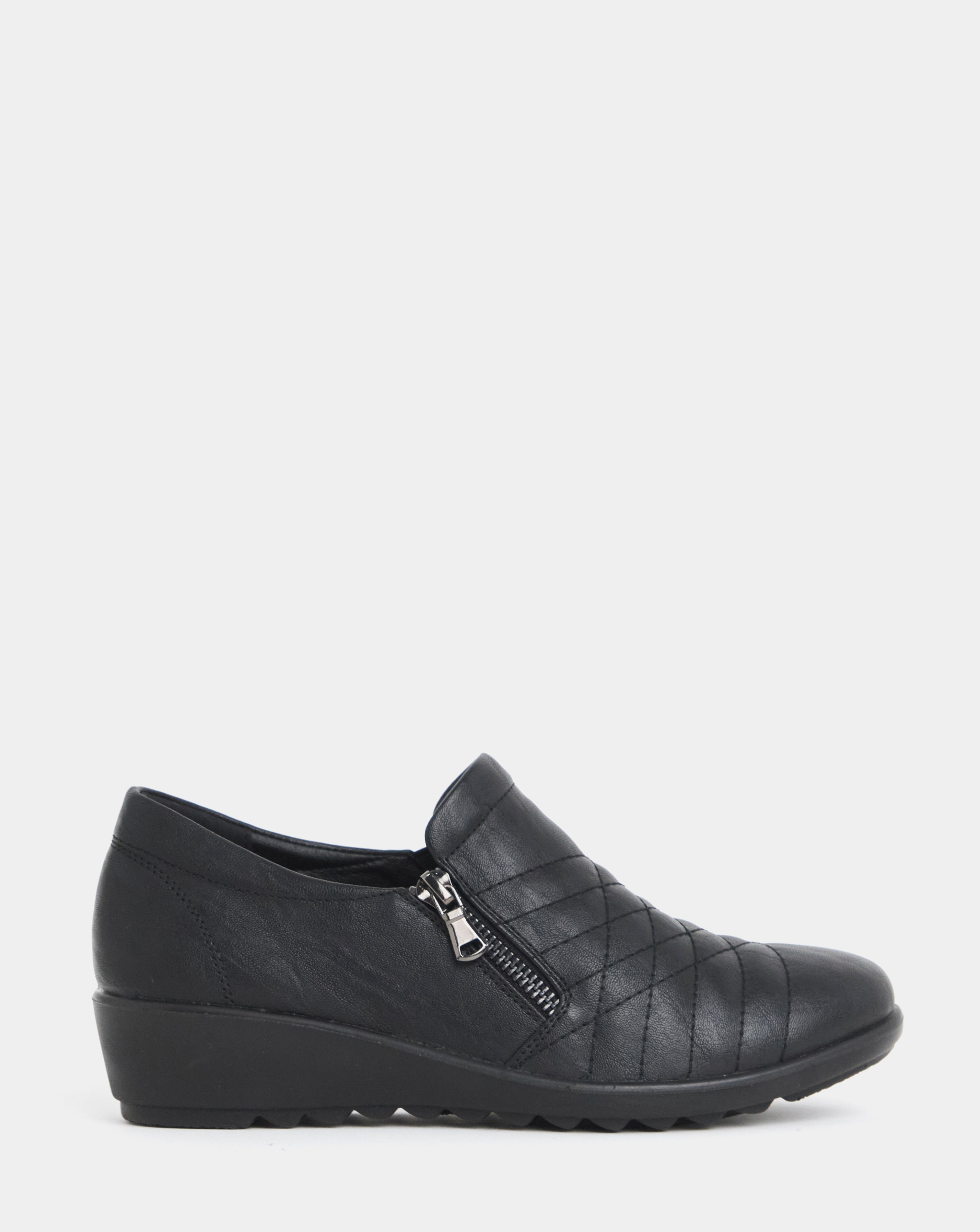 New In - Side Zip Quilted Full Shoes Ex Wide