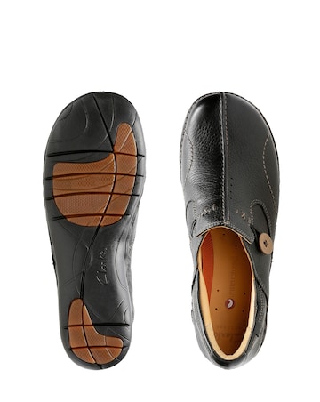 Clarks Un Loop Contrast Embroidery Leather Slip on Shoes - Wide Fit (E)