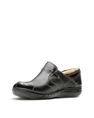 Clarks Un Loop Contrast Embroidery Leather Slip on Shoes - Wide Fit (E)