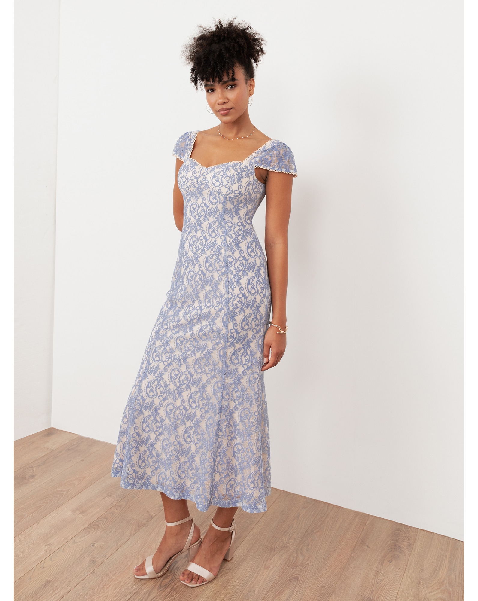 New In - Maya Deluxe Laced Dress